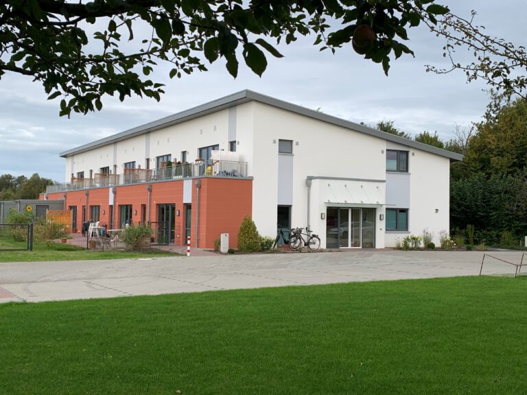 Im Haus 2 von LeA befindet sich die Tagesförderung und das Appartement-Wohnen.